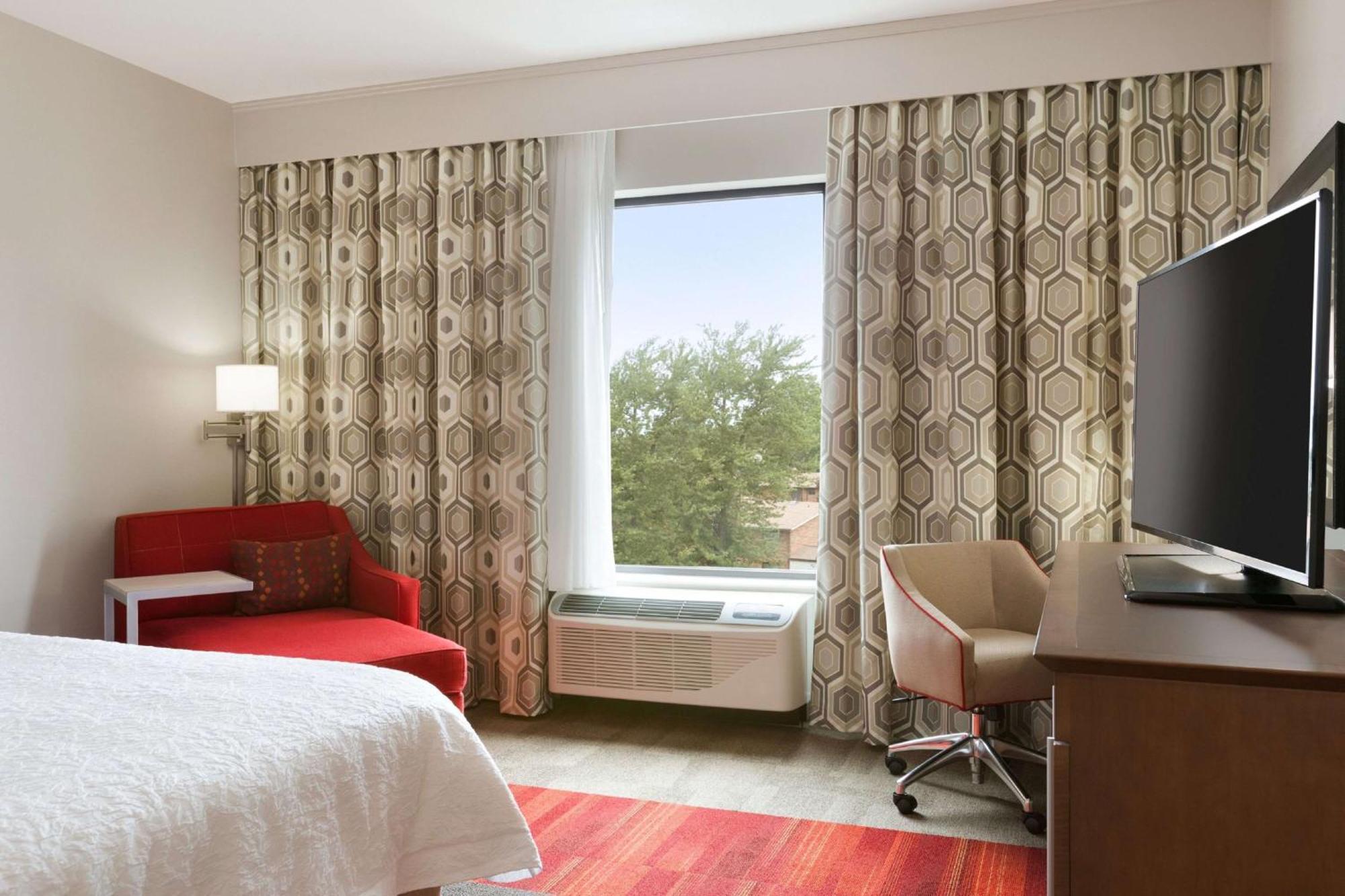 Hotel Hampton Inn By Hilton North Olmsted Cleveland Airport 3*